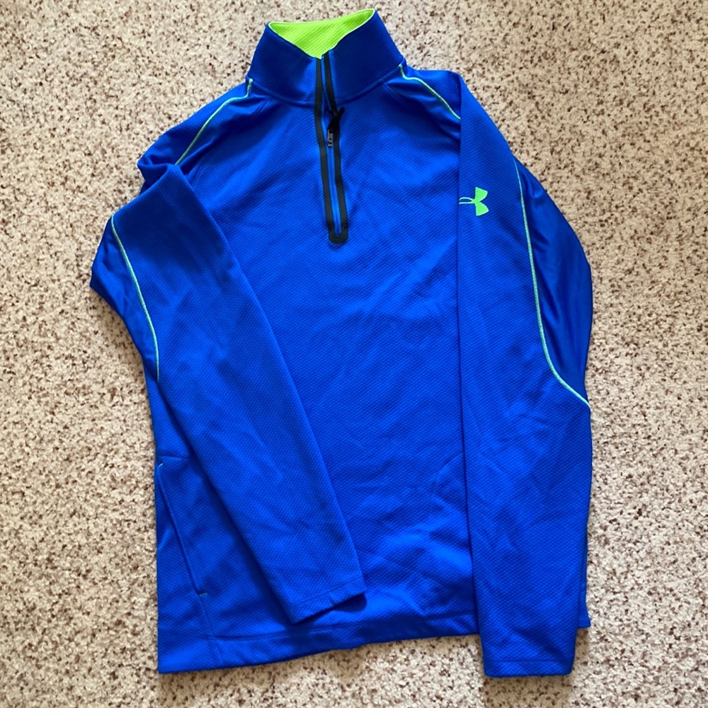 UA Pullover Mens sz M excellent condition.